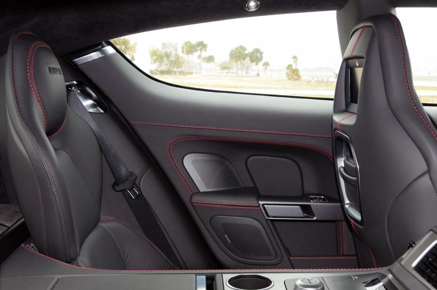 Интерьер Aston Martin Rapide 2010 года  (NA) (фото 14 из 57)